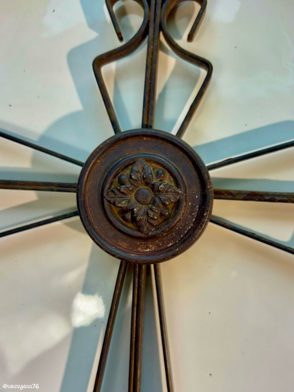 🆕VTG▪️Rustic 10.5" X 13" Wrought Iron Hanging Cross Candle Holder - Picture 3 of 6